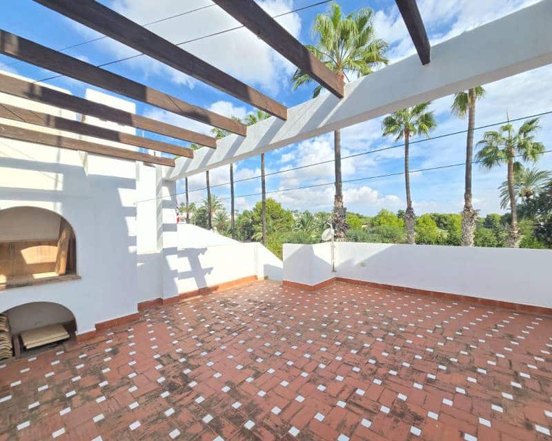 2 quarto Casa em Banda para venda em Villamartin com piscina - 210 000 € (Ref: 10130509)