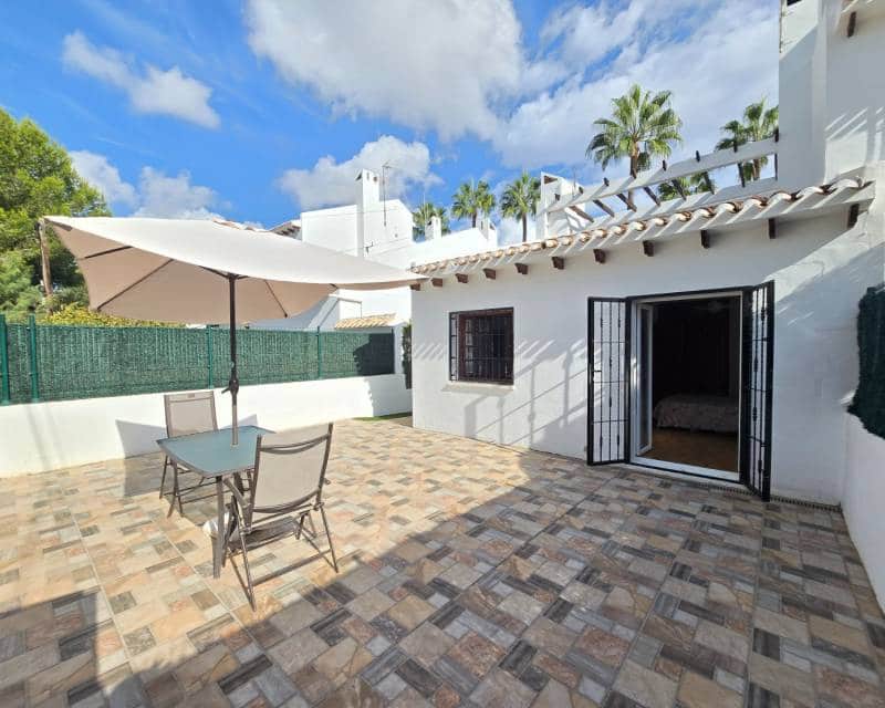 2 quarto Casa em Banda para venda em Villamartin com piscina - 210 000 € (Ref: 10130509)