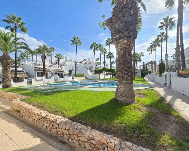 2 quarto Casa em Banda para venda em Villamartin com piscina - 210 000 € (Ref: 10130509)