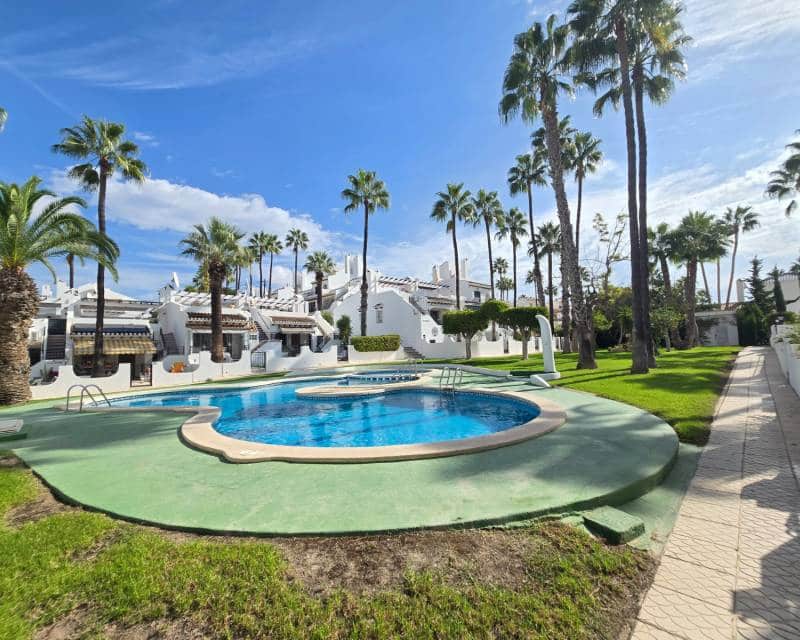 2 quarto Casa em Banda para venda em Villamartin com piscina - 210 000 € (Ref: 10130509)
