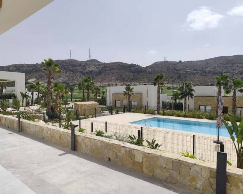 2 soveværelse Lejlighed til salg i Monforte del Cid med swimmingpool garage - € 495.000 (Ref: 10130510)