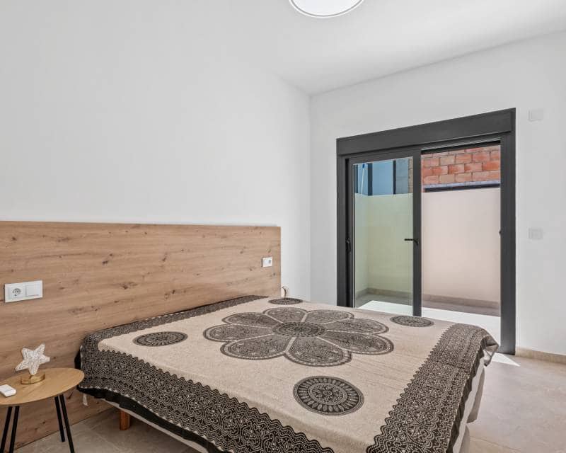 3 soveværelse Villa til salg i Daya Nueva med swimmingpool garage - € 399.900 (Ref: 10134920)