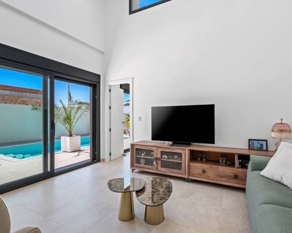 3 soveværelse Villa til salg i Daya Nueva med swimmingpool garage - € 399.900 (Ref: 10134920)