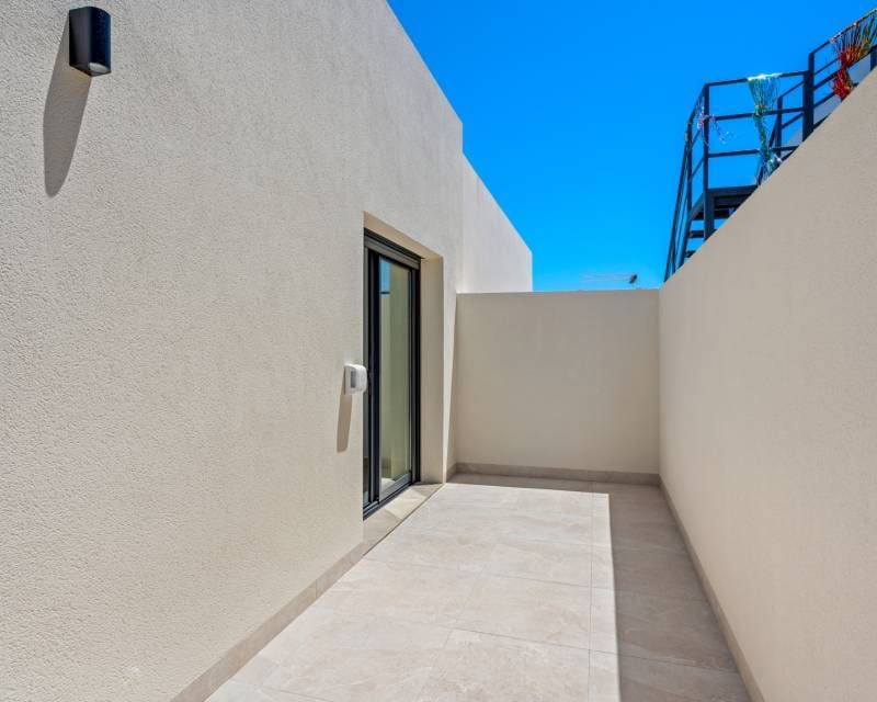 3 soveværelse Villa til salg i Daya Nueva med swimmingpool garage - € 399.900 (Ref: 10134920)