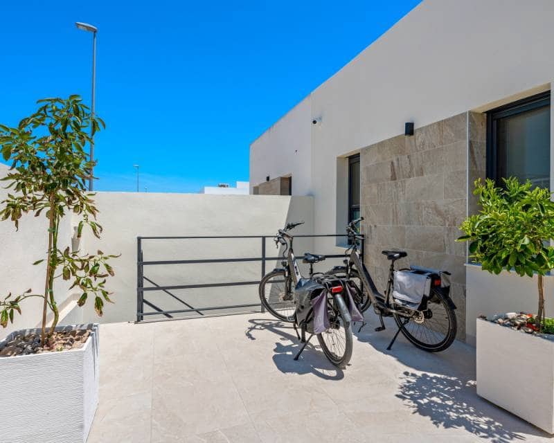 3 soveværelse Villa til salg i Daya Nueva med swimmingpool garage - € 399.900 (Ref: 10134920)