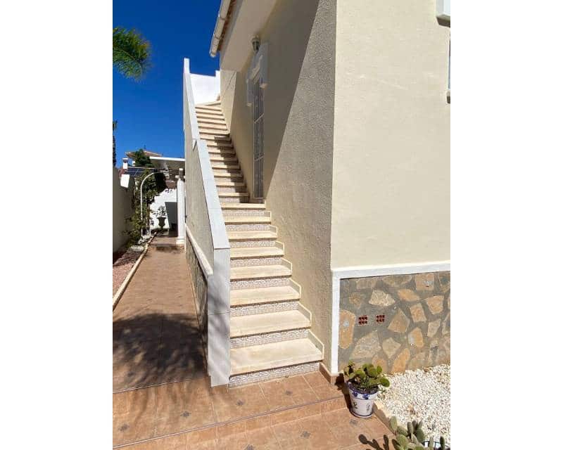 3 bedroom Villa for sale in Ciudad Quesada with pool garage - € 449,900 (Ref: 10135055)
