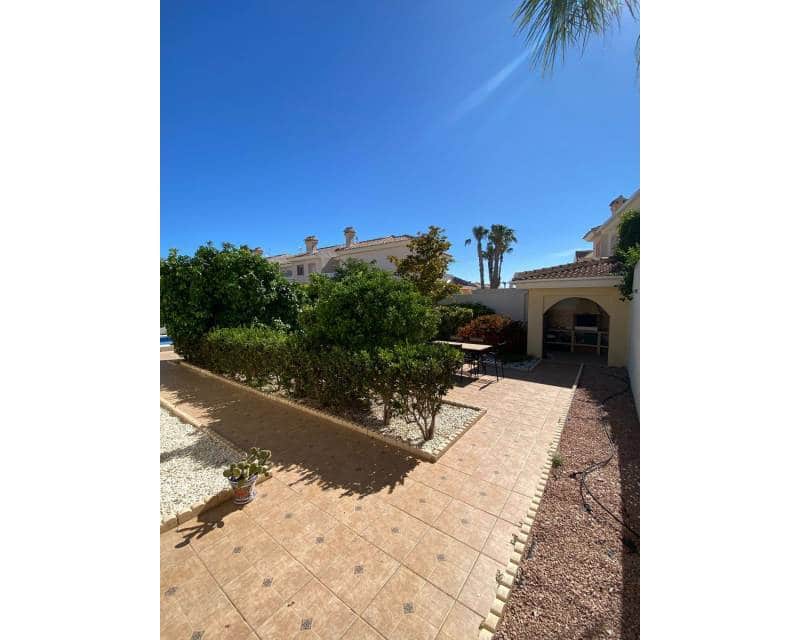 3 bedroom Villa for sale in Ciudad Quesada with pool garage - € 449,900 (Ref: 10135055)