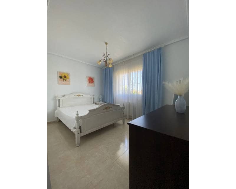 3 bedroom Villa for sale in Ciudad Quesada with pool garage - € 449,900 (Ref: 10135055)
