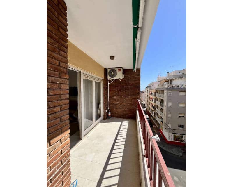 3 bedroom Apartment for sale in Torrevieja with pool - € 229,900 (Ref: 10135166)