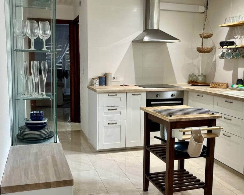 3 bedroom Apartment for sale in Torrevieja with pool - € 229,900 (Ref: 10135166)