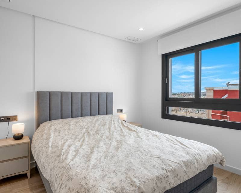 2 slaapkamer Appartement te koop in Orihuela met zwembad garage - € 249.500 (Ref: 10136346)