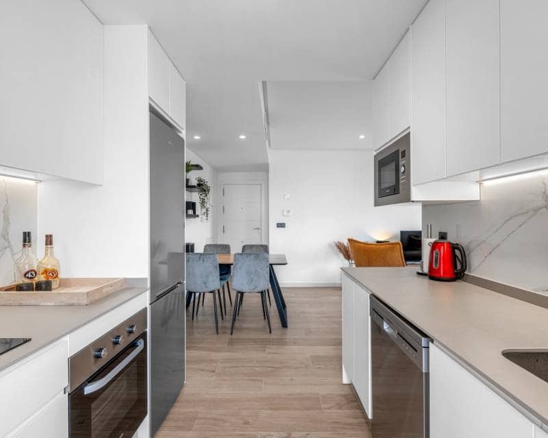 2 slaapkamer Appartement te koop in Orihuela met zwembad garage - € 249.500 (Ref: 10136346)