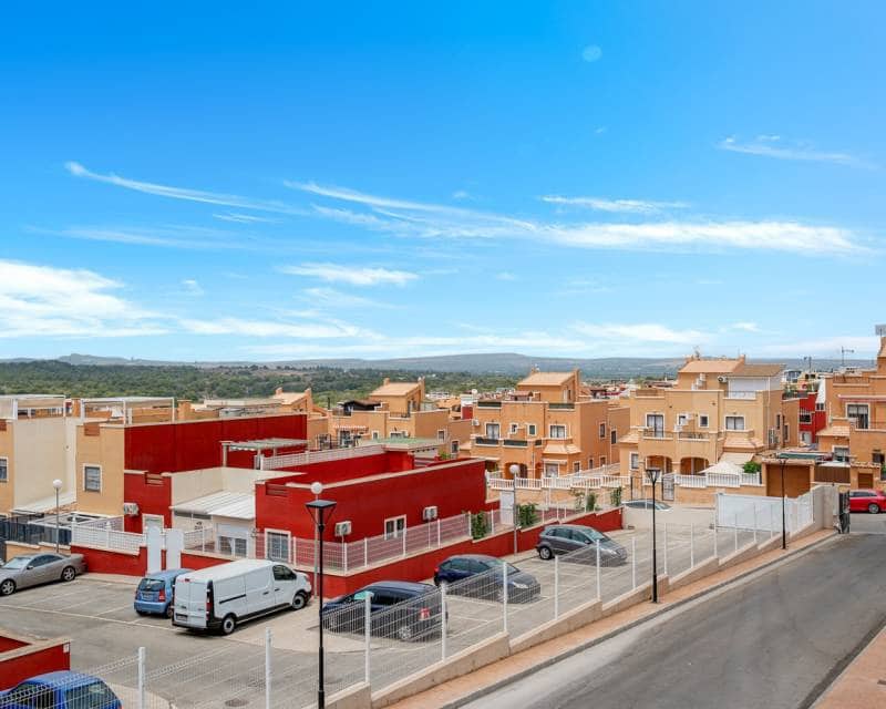 2 slaapkamer Appartement te koop in Orihuela met zwembad garage - € 249.500 (Ref: 10136346)