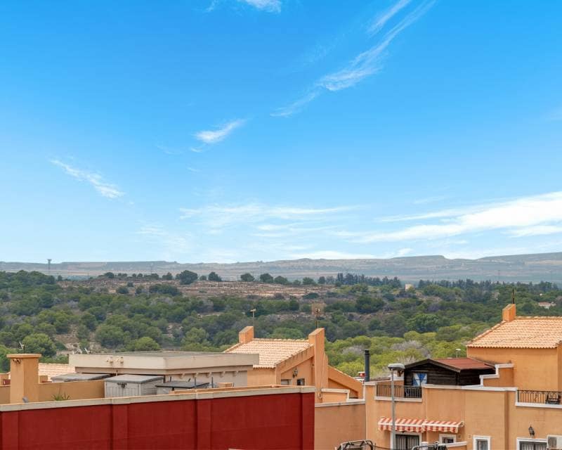 2 slaapkamer Appartement te koop in Orihuela met zwembad garage - € 249.500 (Ref: 10136346)