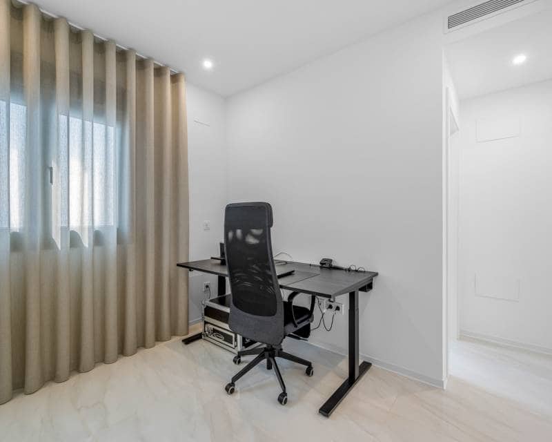3 soverom Villa til salgs i Orihuela Costa med svømmebasseng garasje - € 469 000 (Ref: 10144967)