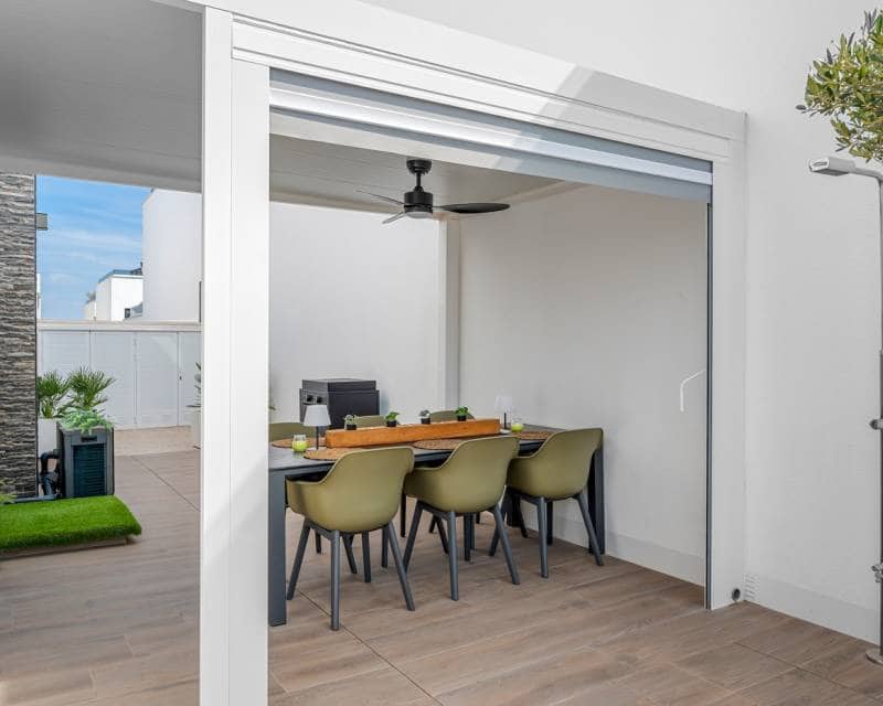 3 soverom Villa til salgs i Orihuela Costa med svømmebasseng garasje - € 469 000 (Ref: 10144967)
