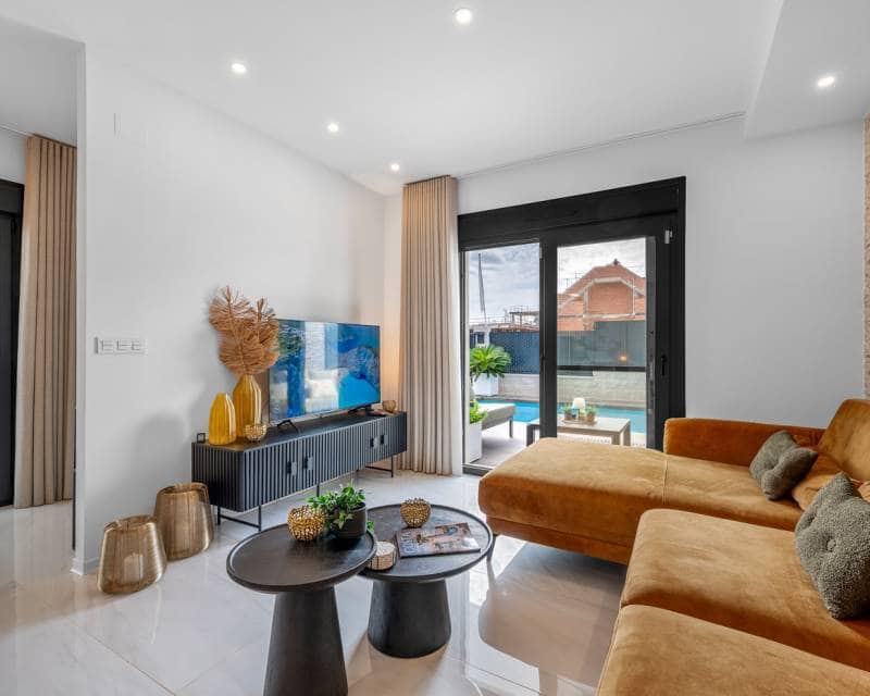 3 soverom Villa til salgs i Orihuela Costa med svømmebasseng garasje - € 469 000 (Ref: 10144967)