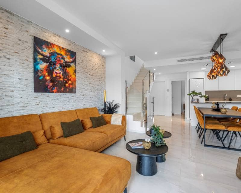 3 soverom Villa til salgs i Orihuela Costa med svømmebasseng garasje - € 469 000 (Ref: 10144967)