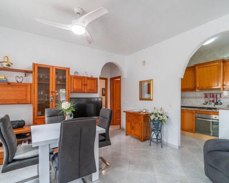 2 soveværelse Villa til salg i La Florida med garage - € 220.000 (Ref: 10153844)