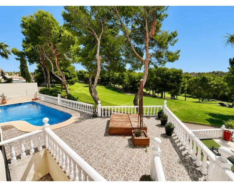 4 slaapkamer Villa te koop in Orihuela Costa met zwembad garage - € 645.000 (Ref: 10153846)