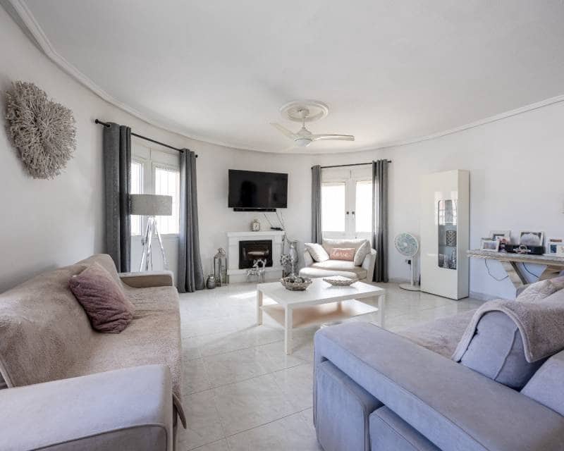 4 slaapkamer Villa te koop in Benimar met zwembad garage - € 379.950 (Ref: 10154353)
