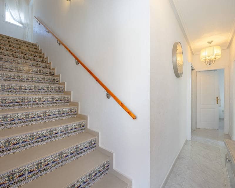 4 slaapkamer Villa te koop in Benimar met zwembad garage - € 379.950 (Ref: 10154353)