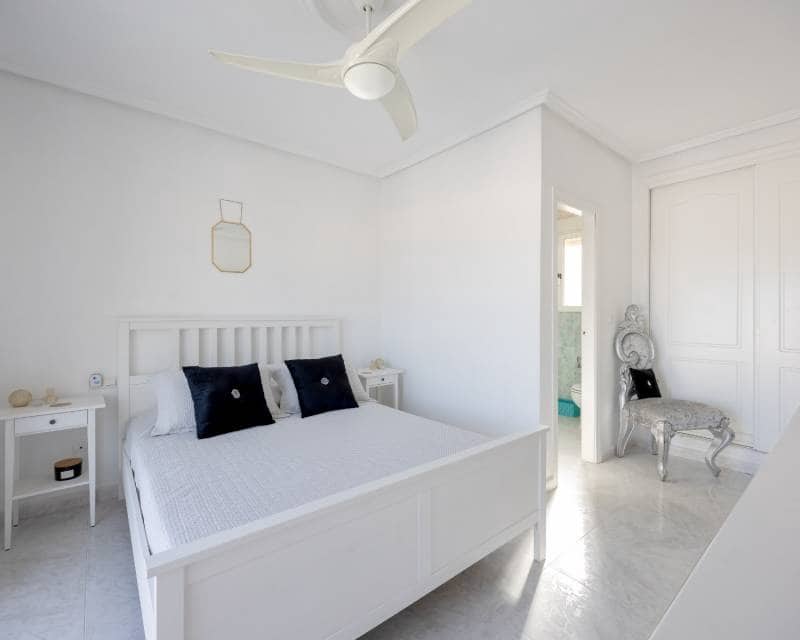4 slaapkamer Villa te koop in Benimar met zwembad garage - € 379.950 (Ref: 10154353)