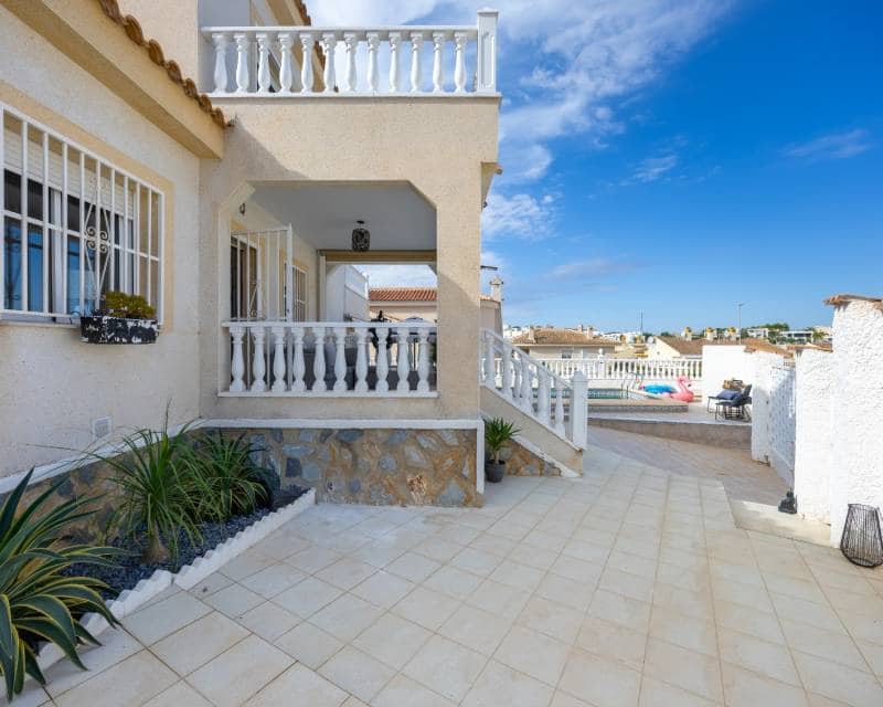 4 slaapkamer Villa te koop in Benimar met zwembad garage - € 379.950 (Ref: 10154353)