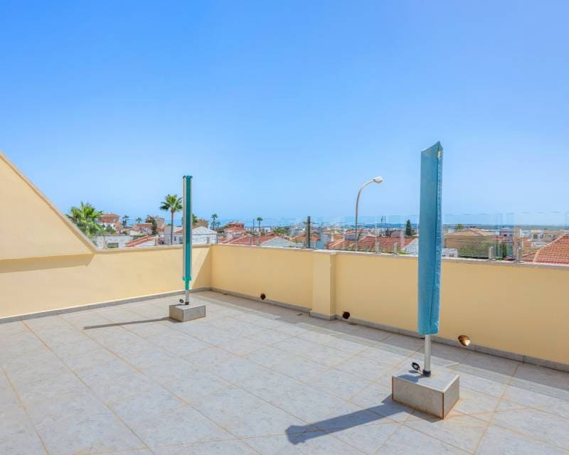 5 Zimmer Villa zu verkaufen in Ciudad Quesada mit Pool Garage - 549.000 € (Ref: 10154354)