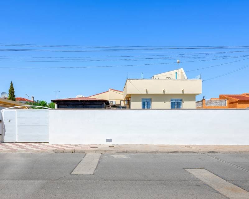 5 Zimmer Villa zu verkaufen in Ciudad Quesada mit Pool Garage - 549.000 € (Ref: 10154354)