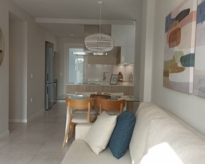 2 slaapkamer Bungalow te koop in Mil Palmeras met zwembad garage - € 359.000 (Ref: 10156851)