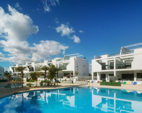 2 slaapkamer Bungalow te koop in Mil Palmeras, Orihuela met zwembad garage - € 359.000 (Ref: 10156851)