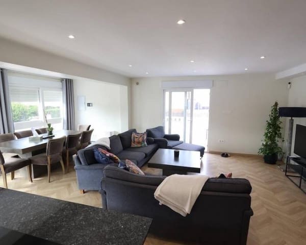 5 quarto Moradia para venda em Los Balcones com piscina garagem - 599 000 € (Ref: 10158147)