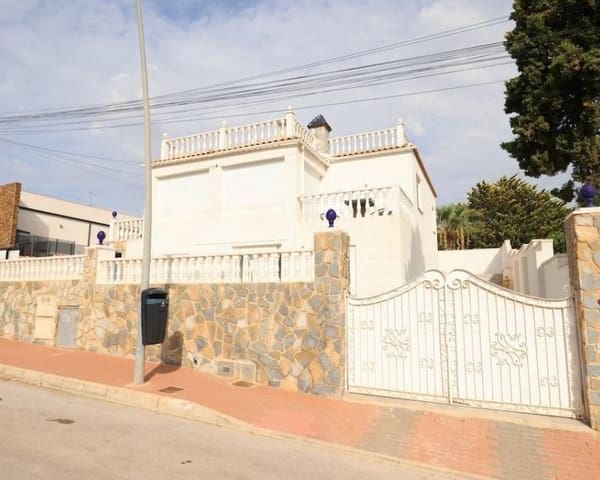 5 quarto Moradia para venda em Los Balcones com piscina garagem - 599 000 € (Ref: 10158147)