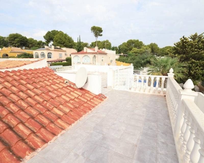 5 quarto Moradia para venda em Los Balcones com piscina garagem - 599 000 € (Ref: 10158147)