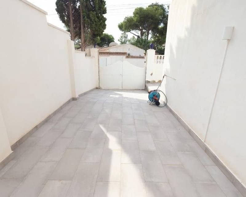 5 quarto Moradia para venda em Los Balcones com piscina garagem - 599 000 € (Ref: 10158147)