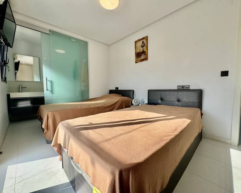 3 chambre Penthouse à vendre à Mil Palmeras avec piscine - 630 000 € (Ref: 10158369)