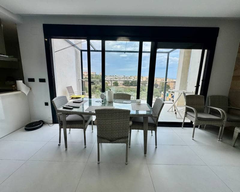 3 chambre Penthouse à vendre à Mil Palmeras avec piscine - 630 000 € (Ref: 10158369)
