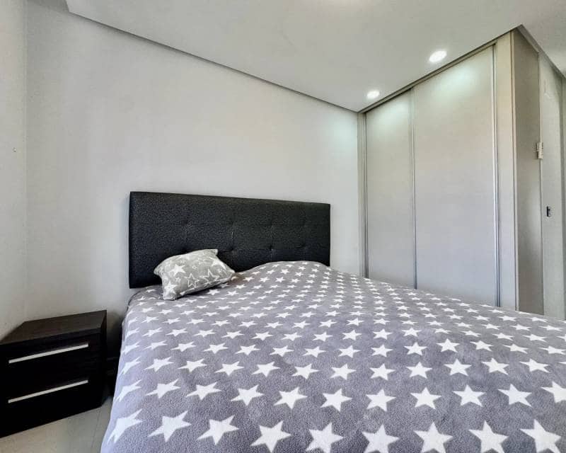 3 chambre Penthouse à vendre à Mil Palmeras avec piscine - 630 000 € (Ref: 10158369)