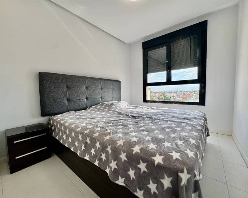 3 chambre Penthouse à vendre à Mil Palmeras avec piscine - 630 000 € (Ref: 10158369)