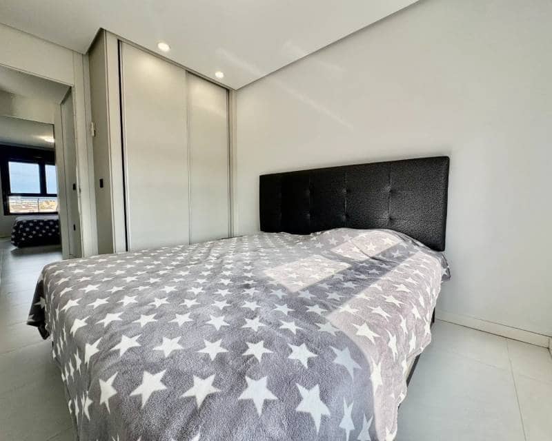 3 chambre Penthouse à vendre à Mil Palmeras avec piscine - 630 000 € (Ref: 10158369)