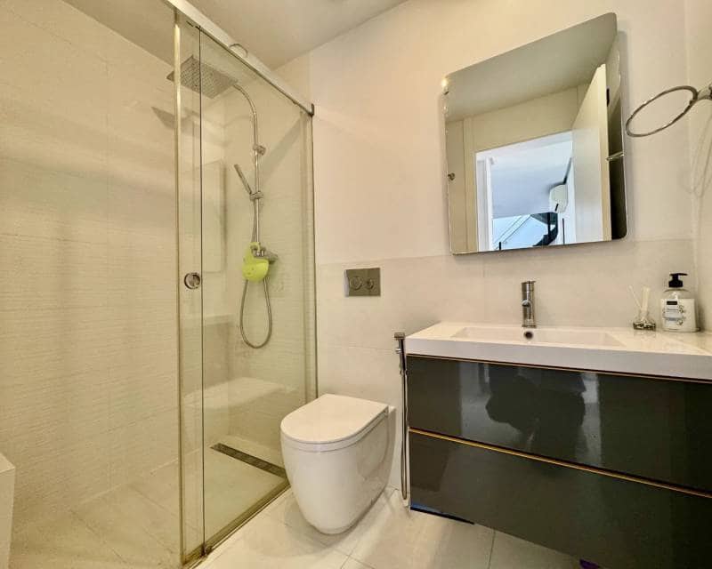 3 chambre Penthouse à vendre à Mil Palmeras avec piscine - 630 000 € (Ref: 10158369)