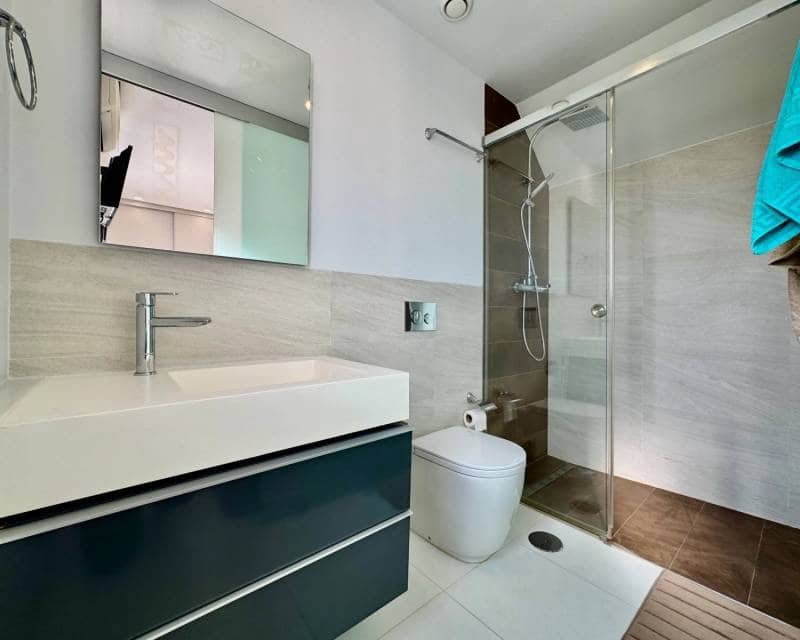 3 chambre Penthouse à vendre à Mil Palmeras avec piscine - 630 000 € (Ref: 10158369)