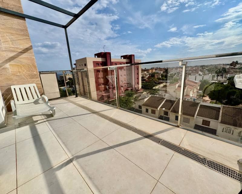 3 chambre Penthouse à vendre à Mil Palmeras avec piscine - 630 000 € (Ref: 10158369)