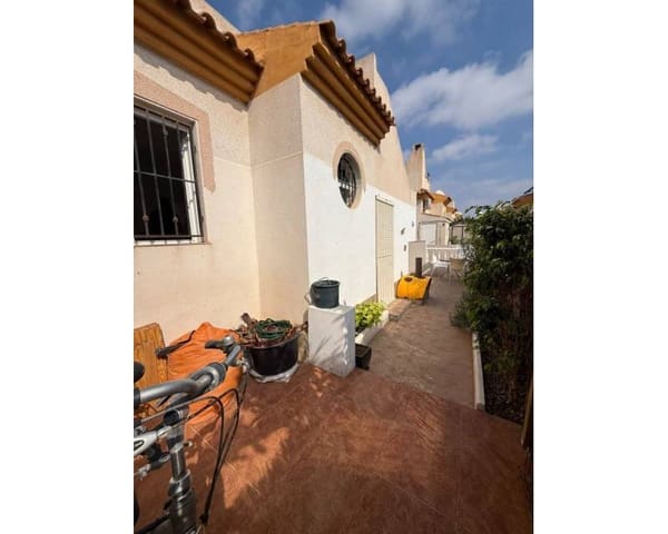 2 sypialnia Dom na sprzedaż w Las Filipinas z basenem garażem - 225 000 € (Ref: 10160018)