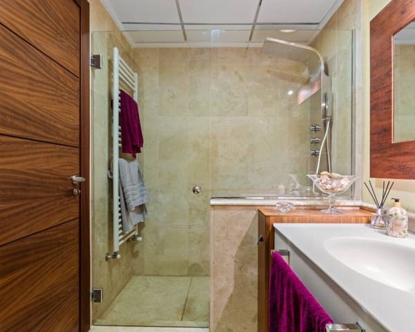 4 quarto Moradia para venda em Guardamar Playa, Guardamar del Segura com piscina garagem - 1 750 000 € (Ref: 10160182)