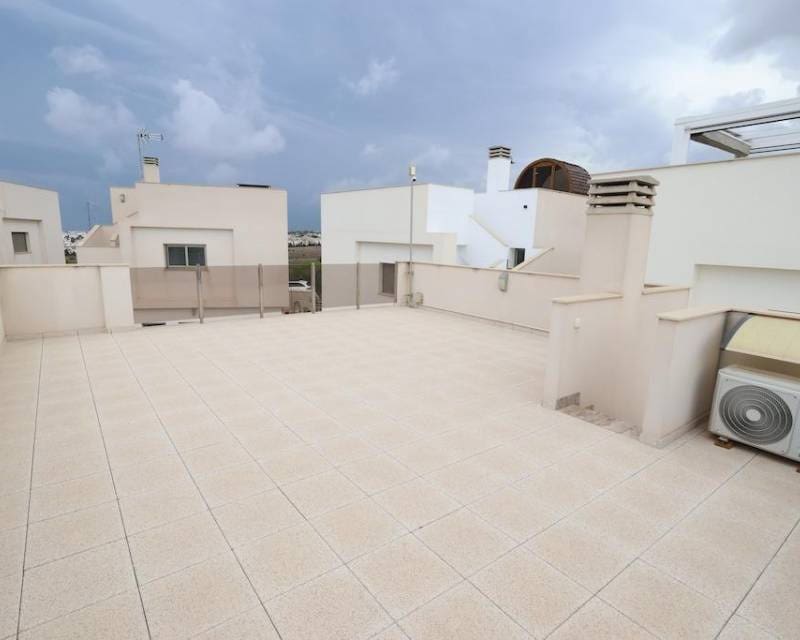 3 slaapkamer Villa te koop in Orihuela Costa met zwembad garage - € 450.000 (Ref: 10160183)
