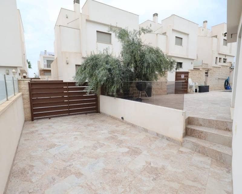 3 slaapkamer Villa te koop in Orihuela Costa met zwembad garage - € 450.000 (Ref: 10160183)
