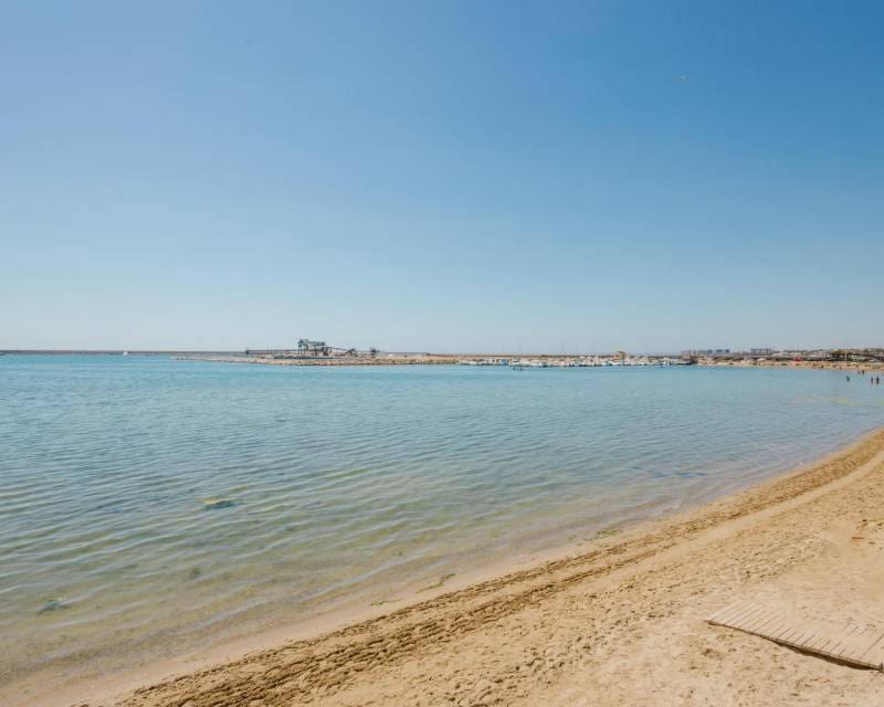 3 bedroom Apartment for sale in Torrevieja with pool - € 232,000 (Ref: 10163436)