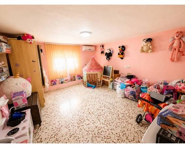 5 sovrum Villa till salu i La Siesta, Torrevieja med pool garage - 389 000 € (Ref: 10165386)